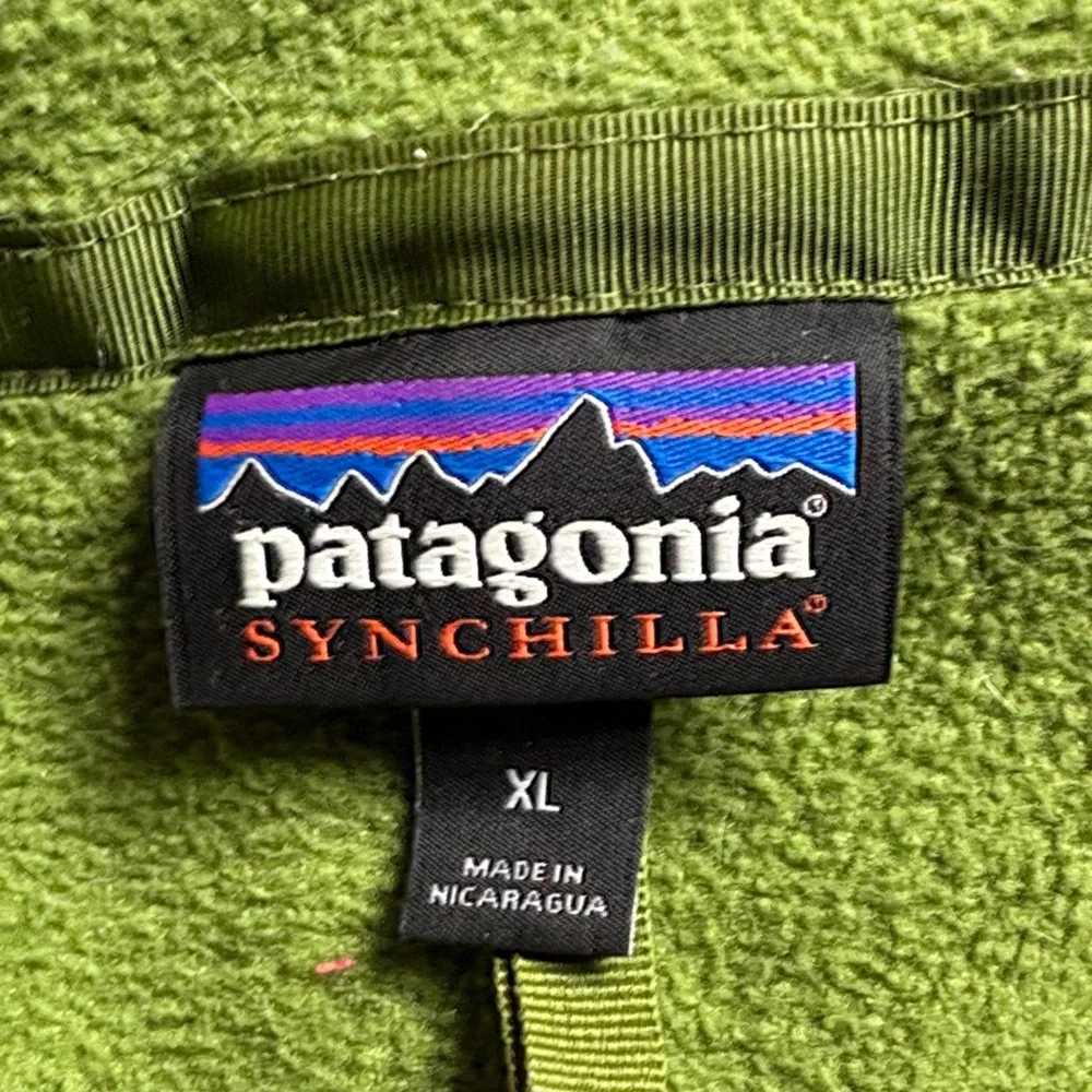 Patagonia Men's XL Zip-Up Green Sweater